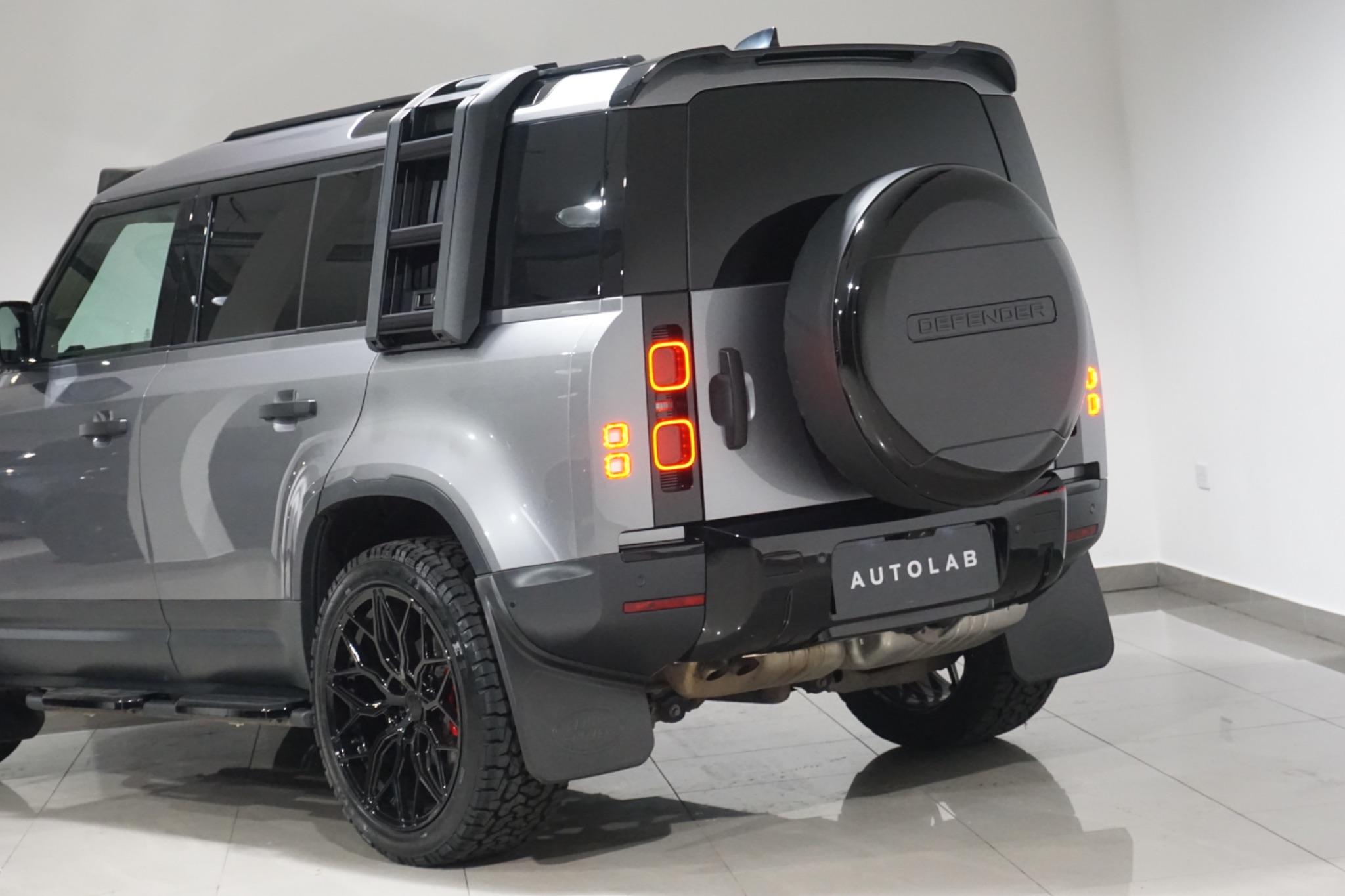 Land Rover Defender 110 3.0 D250 MHEV Hard Top SUV Auto 4WD MWB Euro 6 (s/s) 5dr